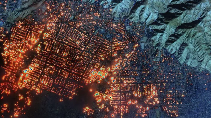 Mapa satelital que demuestra la magnitud de los incendios en California.