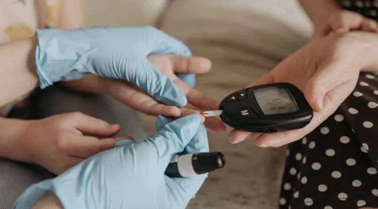 ¿Cómo ahorrar en un tratamiento para la diabetes? Consejos para que no afecte tu bolsillo