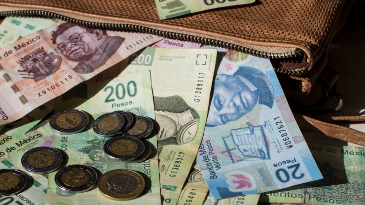 ¿Los tienes? Estos son los billetes que dejarán de circular, según Banxico