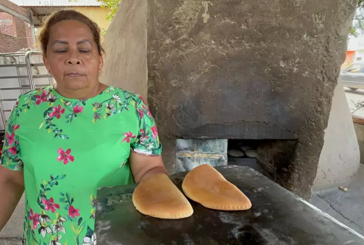 Venta de empanadas en Lomas de Monterrey, Mazatlán