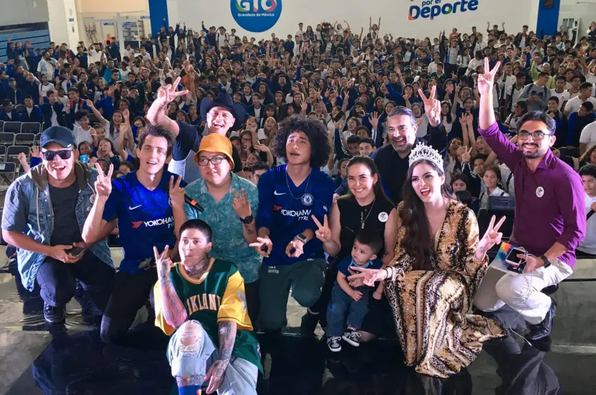 Selfie León con los jóvenes de León, Gto