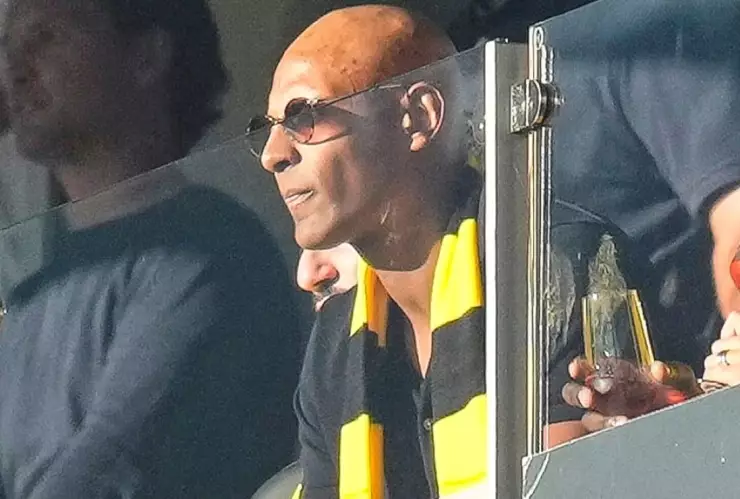 Sébastien Haller reaparece Borussia Dortmund