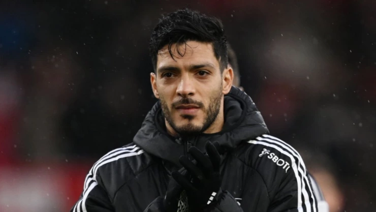 Revelan sueldo por hora de Raúl Jiménez en el Fulham