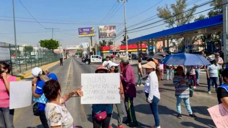 Bloquean via José López Portillo Ecatepec 6 meses sin agua