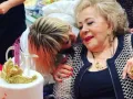 Alejandra Guzmán feliz con Silvia Pinal..jpg