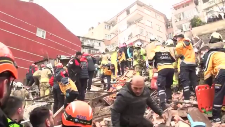 Derrumbe de 2 edificios habitaciones por explosión de gas en Turquía, video viral