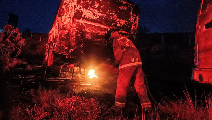 Incendio de camión en la Cuesta China 9 de abril