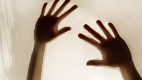 Mujer escapa de violador