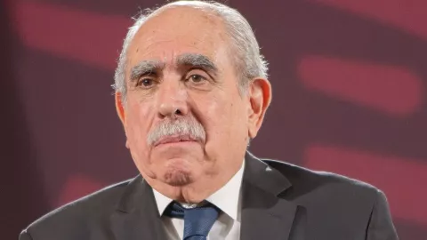 Pablo Gómez deja la UIF y encabezará la nueva Comisión Presidencial