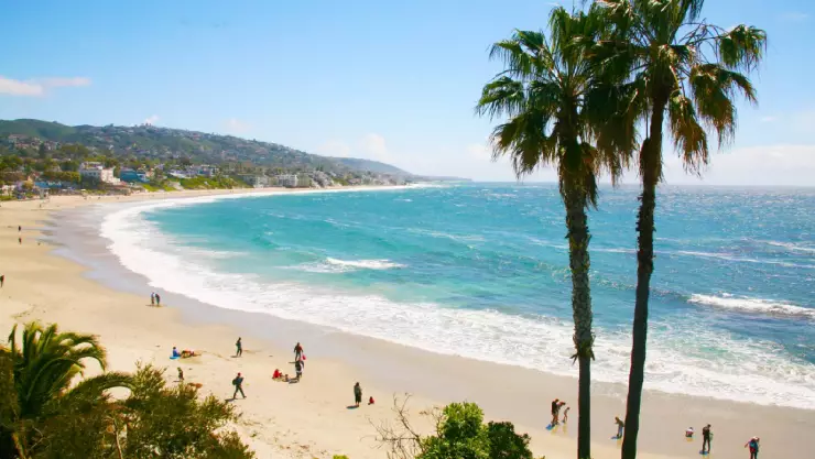 Laguna Beach es conocida por ser un acceso p&uacute;blico para todo el que quiera visitarla