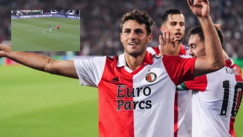 Santi Giménez jugando con el Feyenoord en la Eredivisie