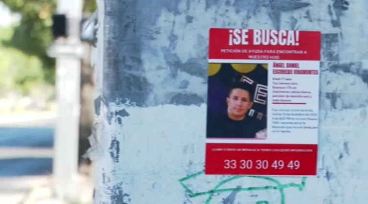 buscan a angel escobedo.jpg