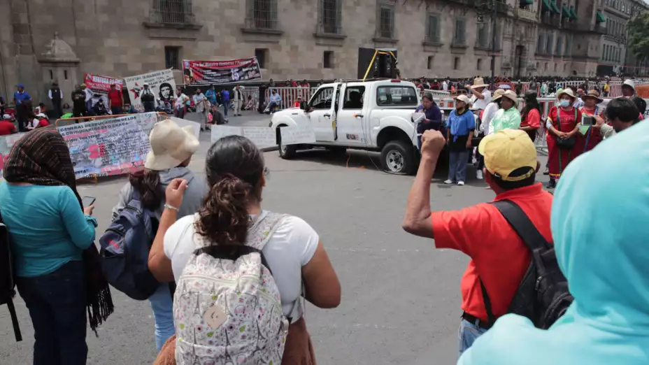 Plantón Maestros CNTE en el Zócalo.