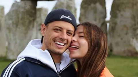chicharito y sara kohan