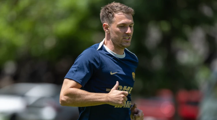 Aaron Ramsey se prepara para debutar en Pumas