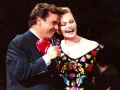 Juan Gabriel es y siempre será un ícono de la música mexicana, dejando una huella imborrable en la industria musical.