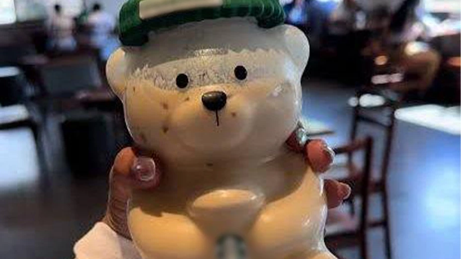 FOTO | Se hace viral nuevo termo de “oso” versión Tonalá de reconocida cafetería