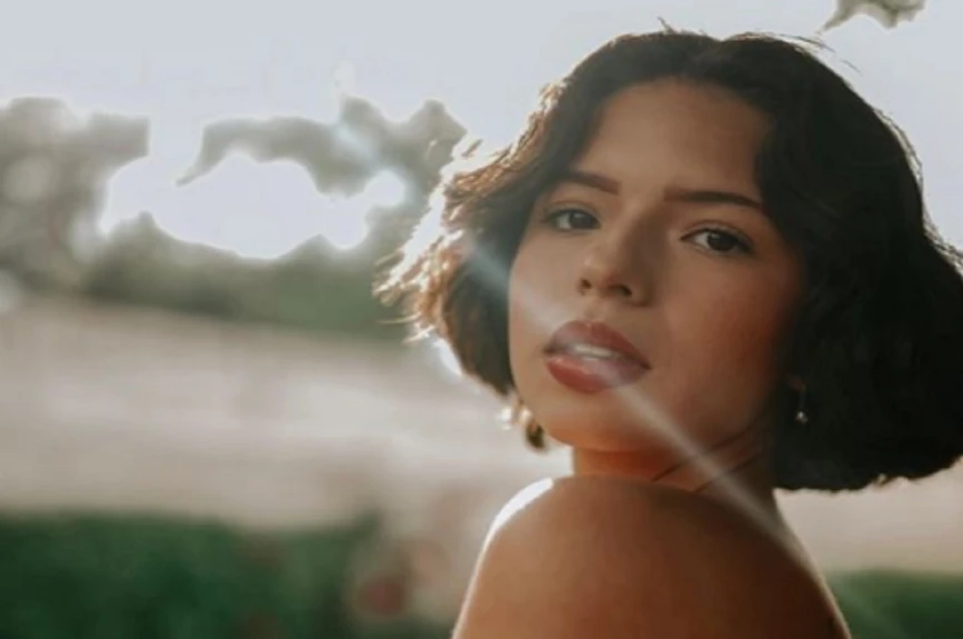 ANGELA_AGUILAR_BELINDA_NODAL.jpg