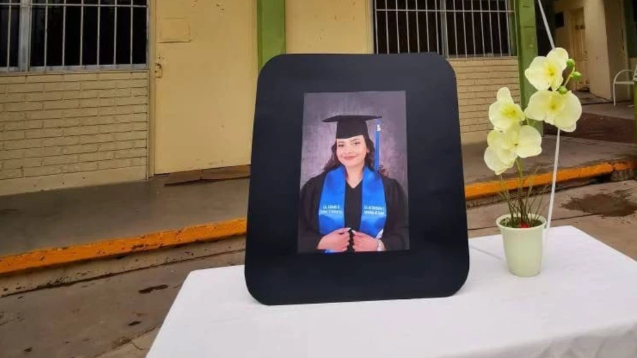Maestra Lizbeth.jpg