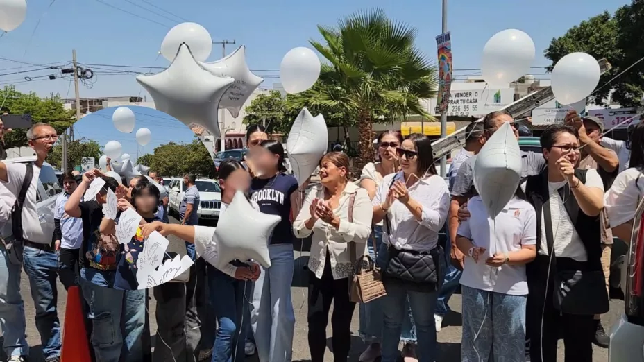 Despiden a Alexa y Leydi, niñas asesinadas a balazos en Badiraguato, Sinaloa. (1).jpg