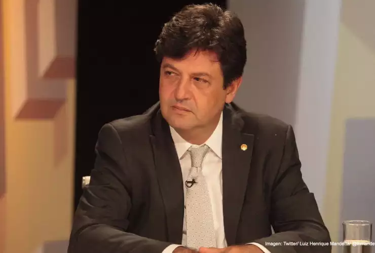 destitución ministro de salud.jpg