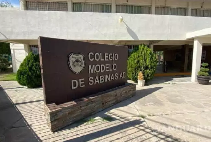 Coahuila maestra Dineylandia fraude.jpg