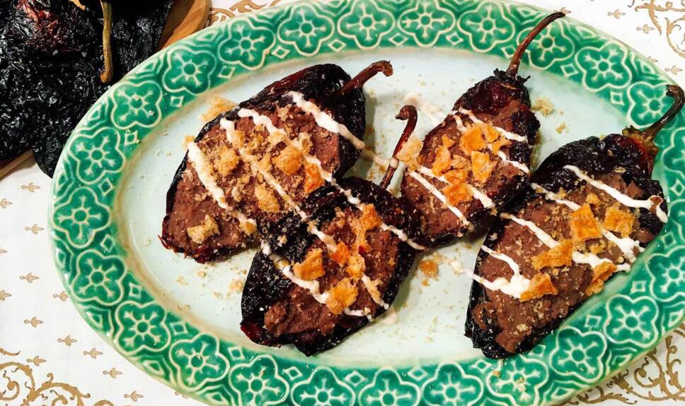 Receta Chile ancho relleno de frijol