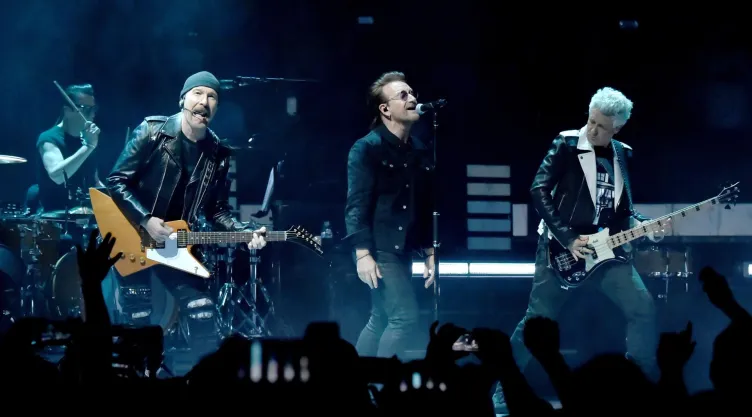 U2 encabezará el show de medio tiempo de la NFL en Thanksgiving ¿Qué día será y qué equipos jugarán.jpg