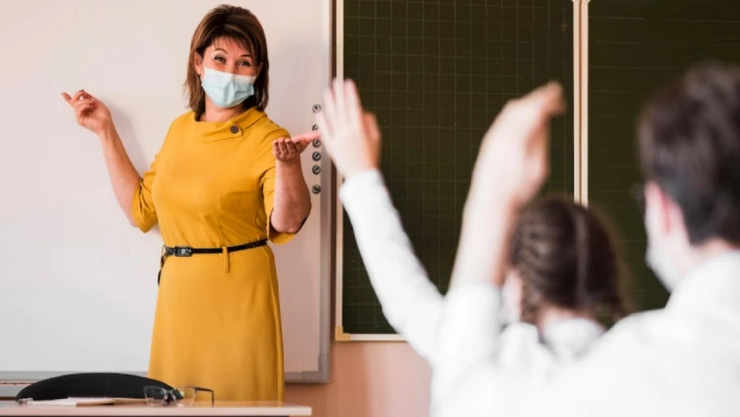 de cuánto es el aumento salarial maestros 2023 en méxico