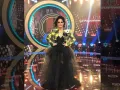 Lola Cortes escenario de La Academia.jpg