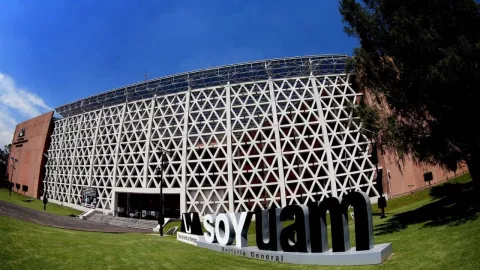 Estudiantes de la UAM exigen mitin en rectoria