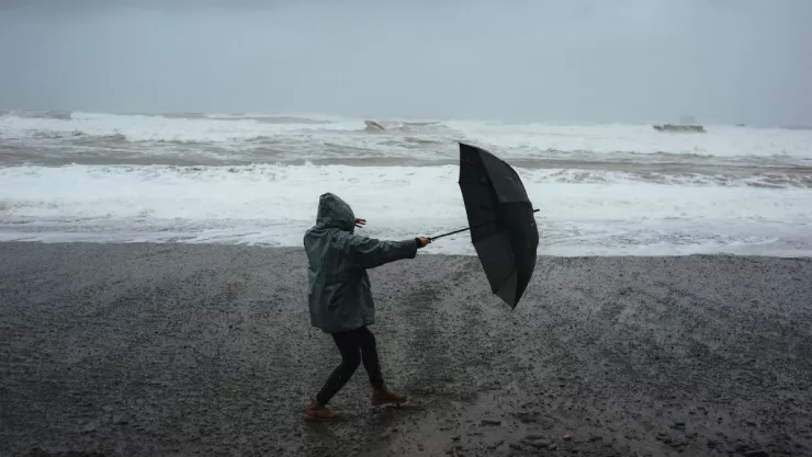 Suspenden clases en BC por lluvias y nevadas este sábado 25 de febrero
