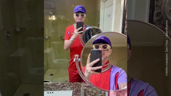 Dani Flow foto en el espejo.jpg