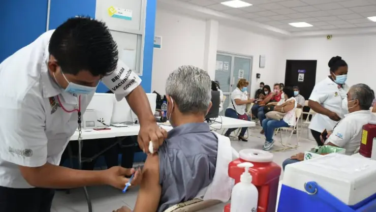 vacunacion covid-19 en chetumal