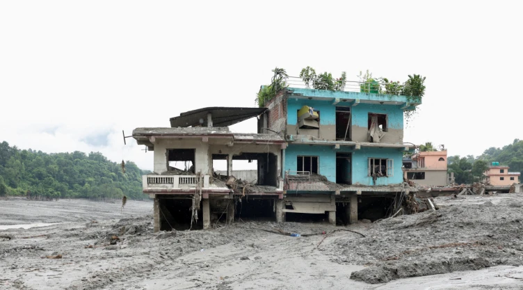 ¿Por qué la casa verde de Nepal no fue arrastrada por la inundación?
