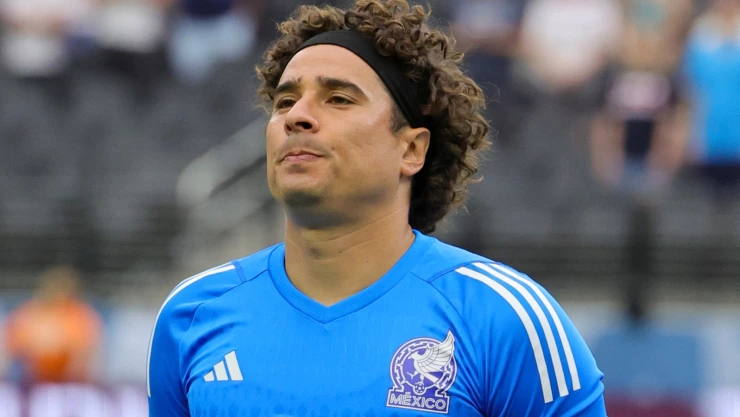 Guillermo Ochoa con la Selección Mexicana en la Nations League