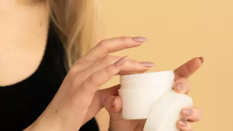 El protector solar es uno de los pasos más importantes del skin care de primavera