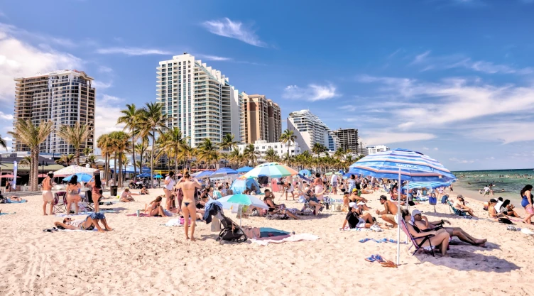 Playa de Fort Lauderdale en Spring Break.