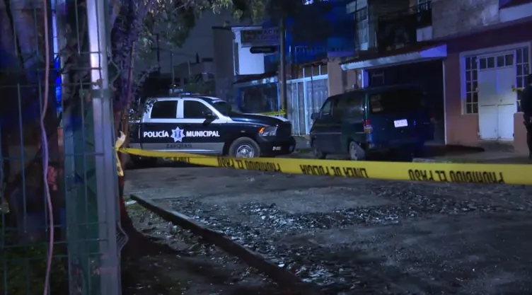 Matan a joven en Zapopan con arma blanca; el cuerpo queda en plena calle