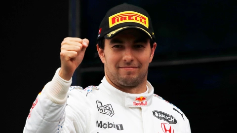 Checo Pérez con Red Bull