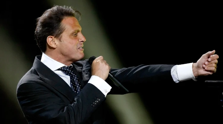Luis Miguel anuncia nueva gira mundial