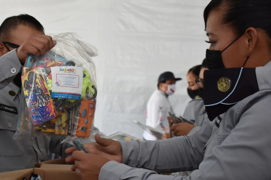 ¡Agradecemos a estos héroes que siguen sumándose con la causa del Juguetón Azteca! ¡Gracias, SSC, CDMX!