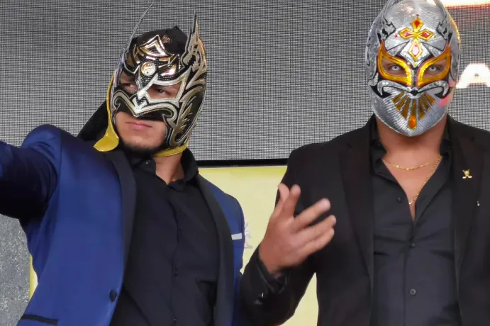 Lucha Libre AAA Triplemanía XXX cartel completo