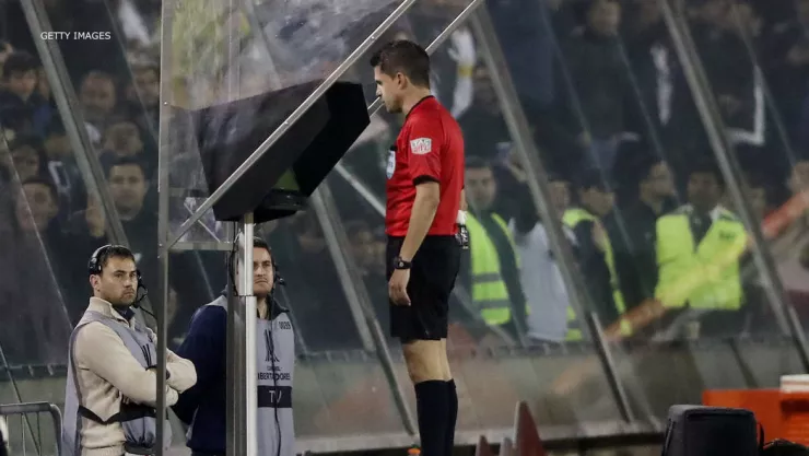 VAR UEFA