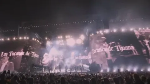 Peso pluma en Coachella / Tucanes de Tijuana aparecen en pantalla