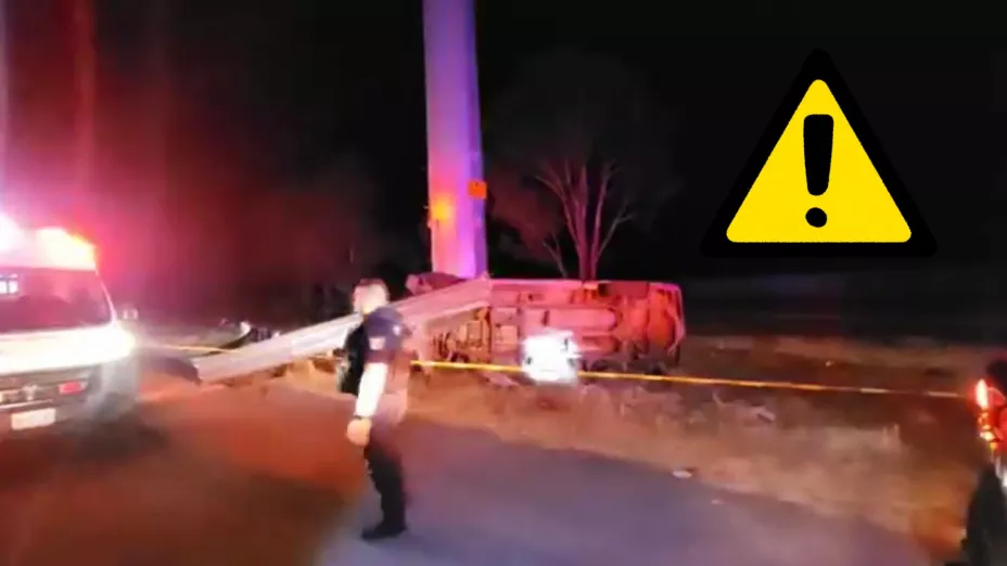 Hombre muerto en aparatosa volcadura de la Salida San Luis en Aguascalientes