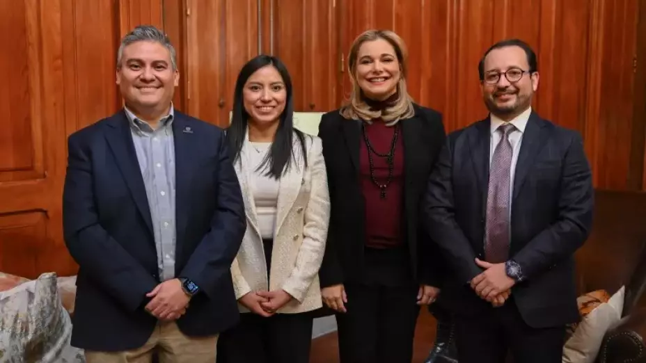 maru campos y científica Zenteno