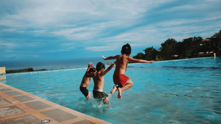 por-que-es-malo-nadar-agua-despues-comer-ahogamiento-mito-realidad-ciencia-estudios