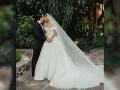 Kristal Silva y esposo