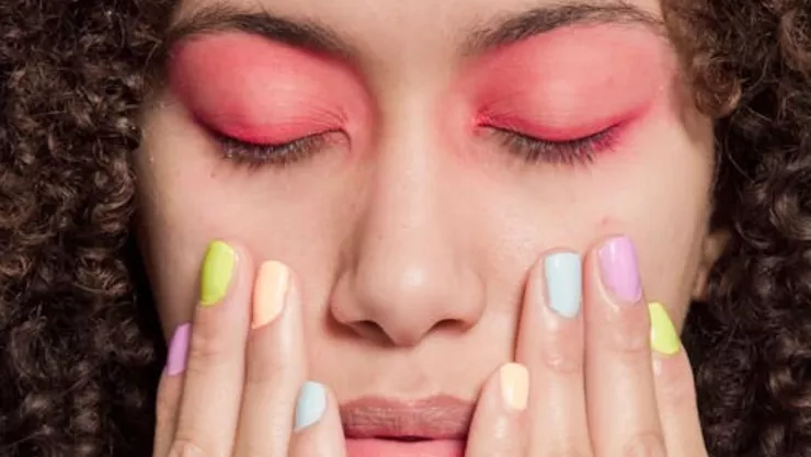 Conoce los trucos para aplicar sombras pastel en tus p&aacute;rpados, seg&uacute;n tu tipo de ojo